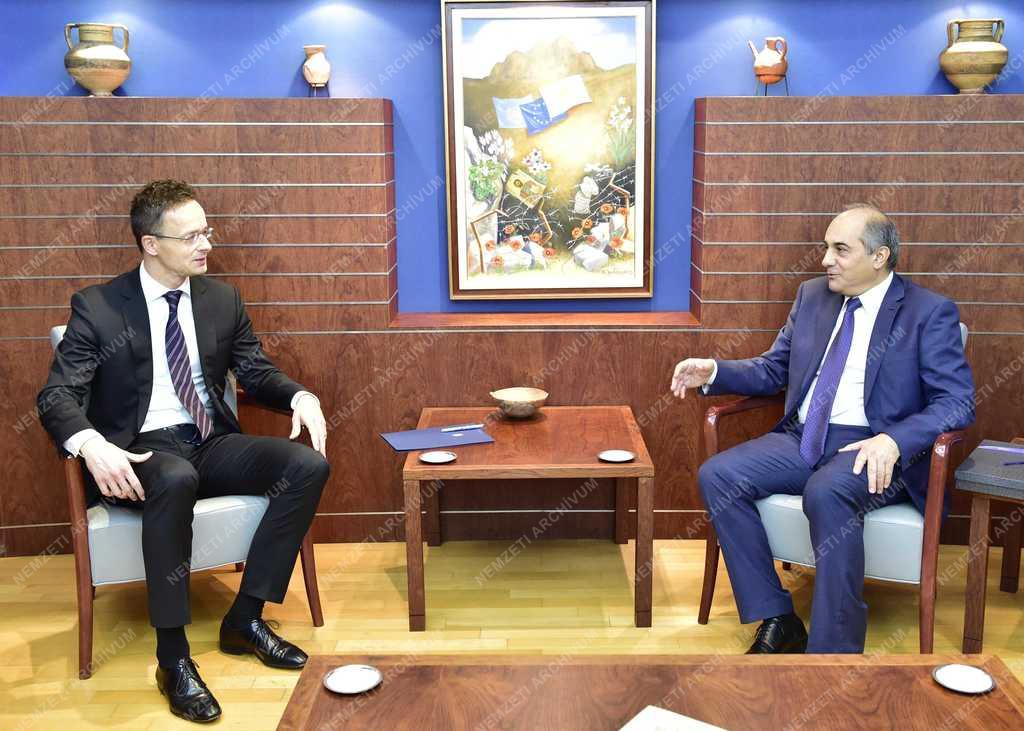 Szijjártó Péter Cipruson