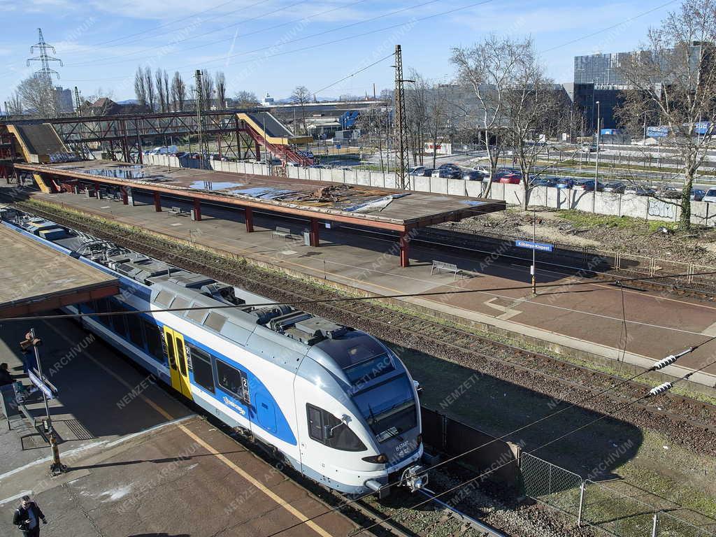 Közlekedés - Budapest - Kőbánya-Kispest vasútállomás