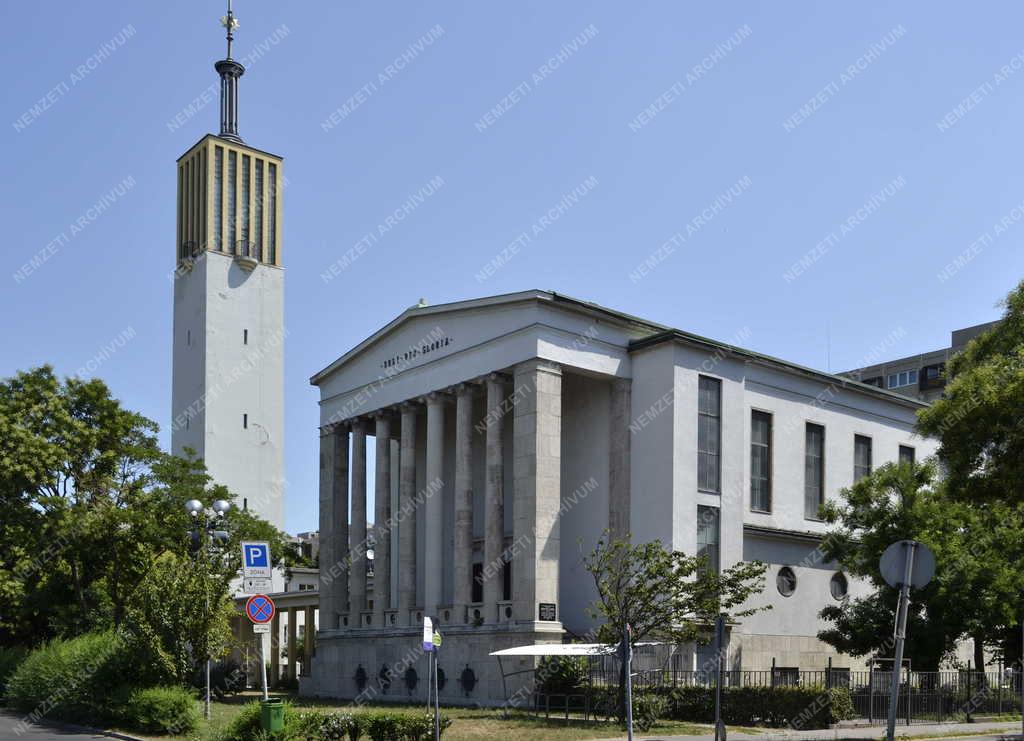 Egyházi épület - Budapest - A Pozsonyi Úti Református templom