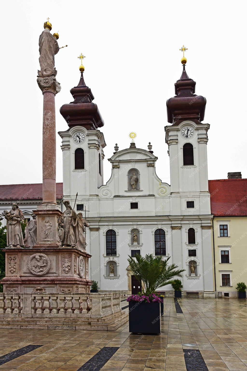 Városkép - Győr - Loyolai Szent Ignác Bencés templom 