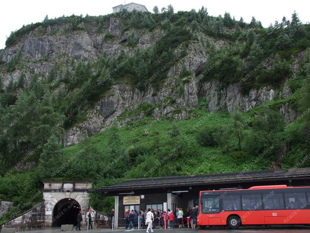 Épület - Berchtesgaden - Turisták a 