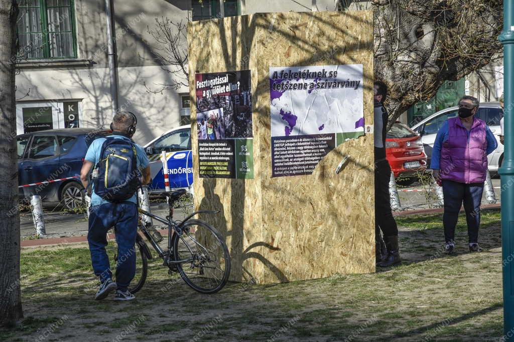 Kultúra - Városkép - BLM-szobor a Ferencvárosban