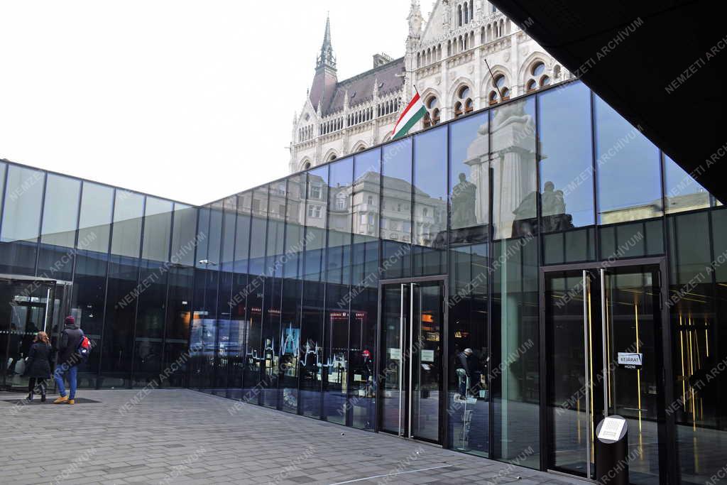 Városkép - Budapest - Országház Látogatóközpont