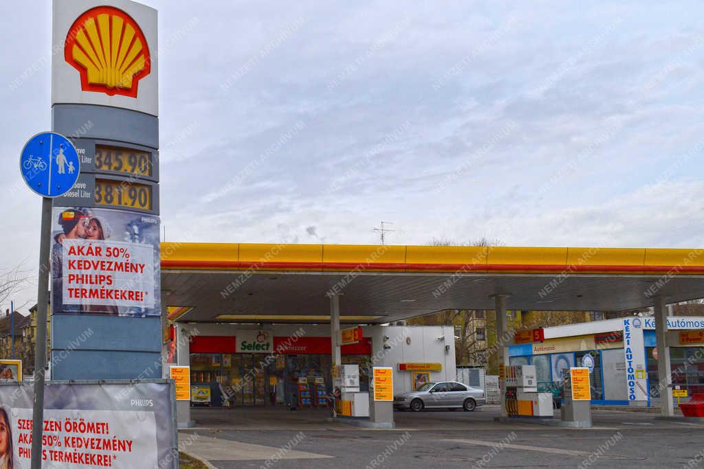 Közlekedés - Budapest - Shell üzemanyagtöltő állomás