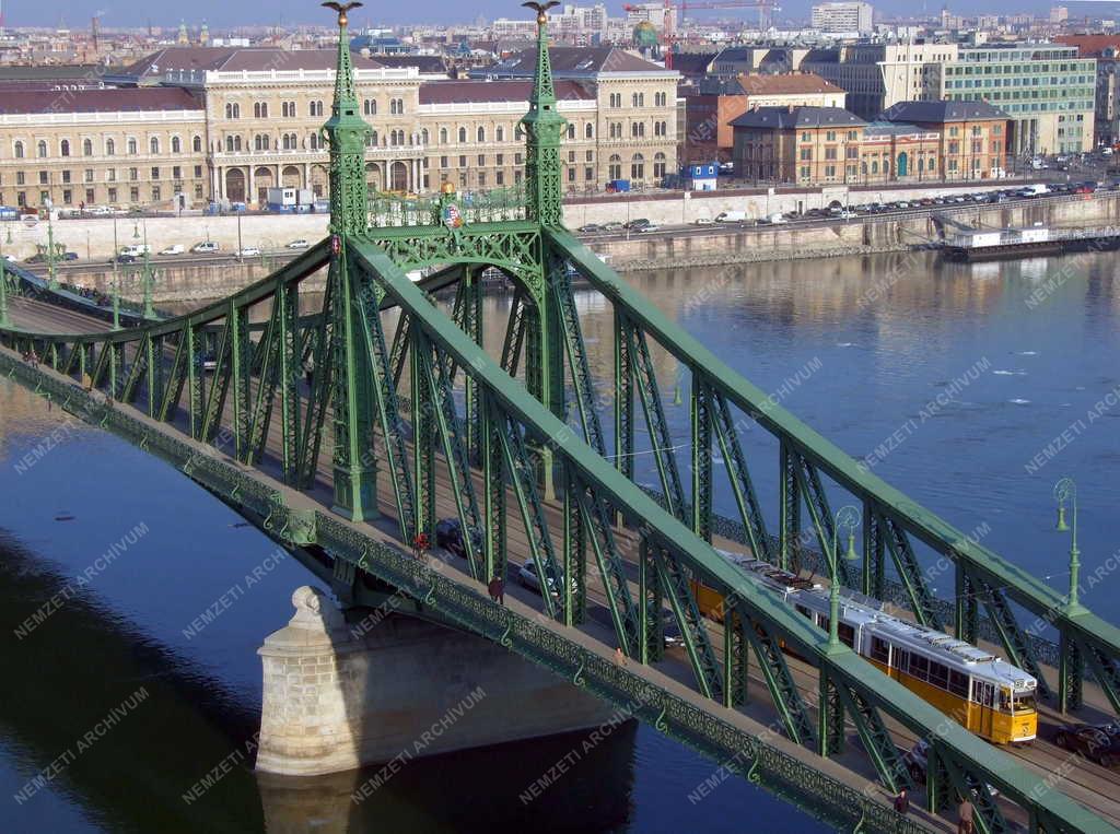 Budapest - Városkép - Szabadság híd