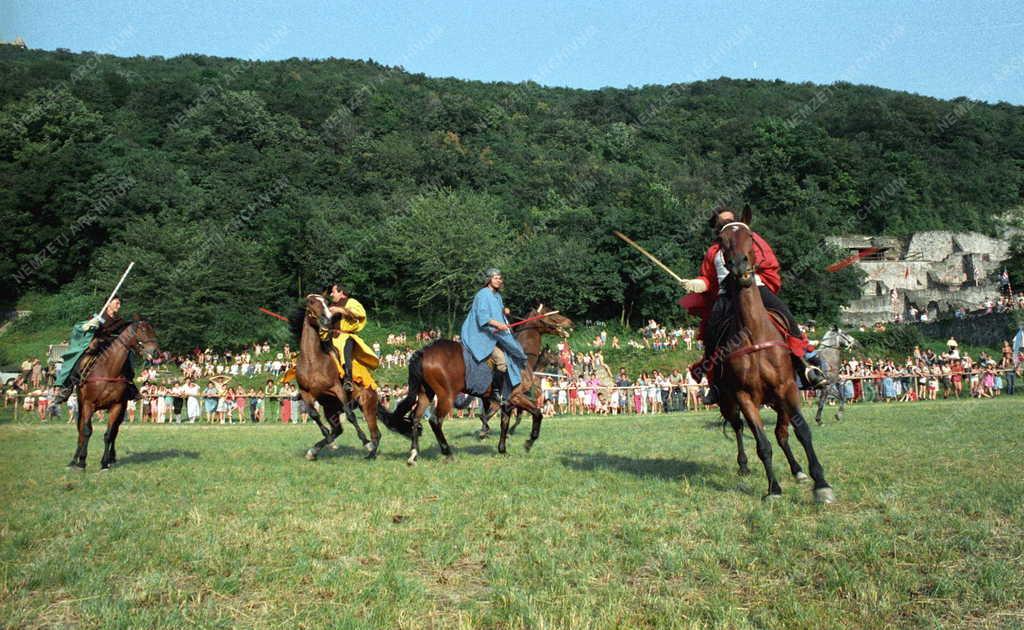 Történelmi bemutatók – Lovagi torna Visegrádon