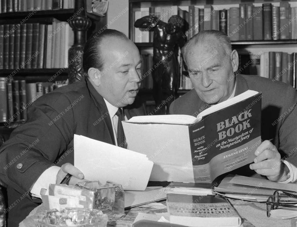 Érdekesség - Történelem - Egykori nyilas párttag az NSZK diplomatája Izraelben