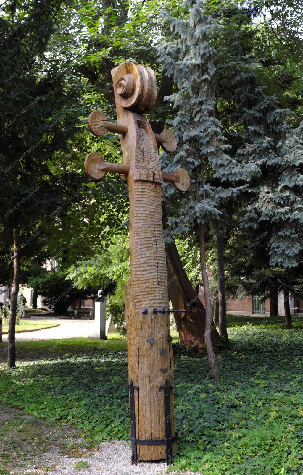 Városkép - Budapest - Emlékoszlop