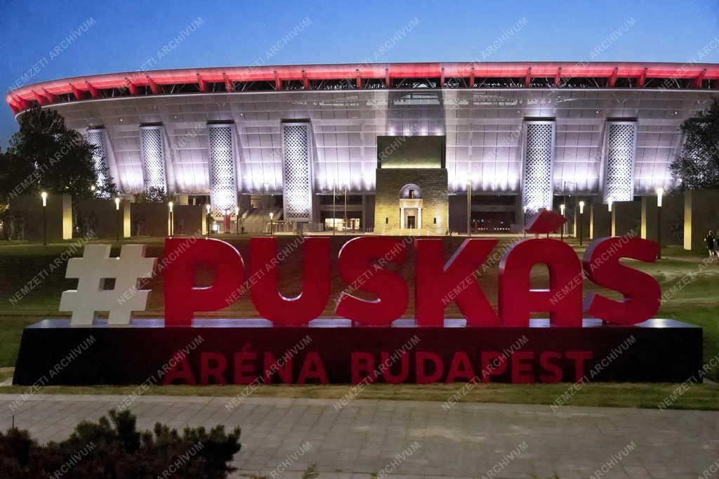 Sportlétesítmény - Puskás Aréna - 16. labdarúgó Európa-bajnokság egyik helyszíne