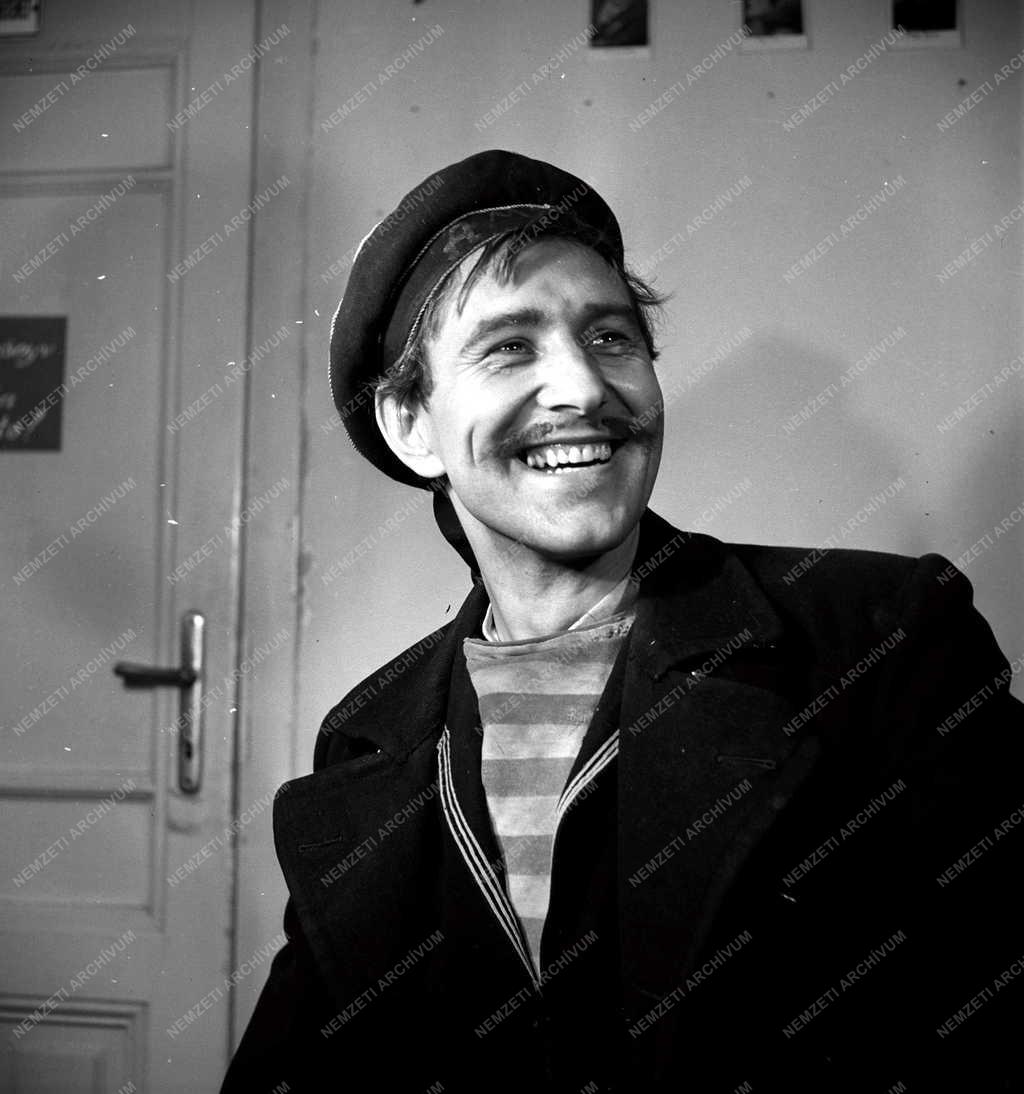 Színház - Ljubov Jarovaja 