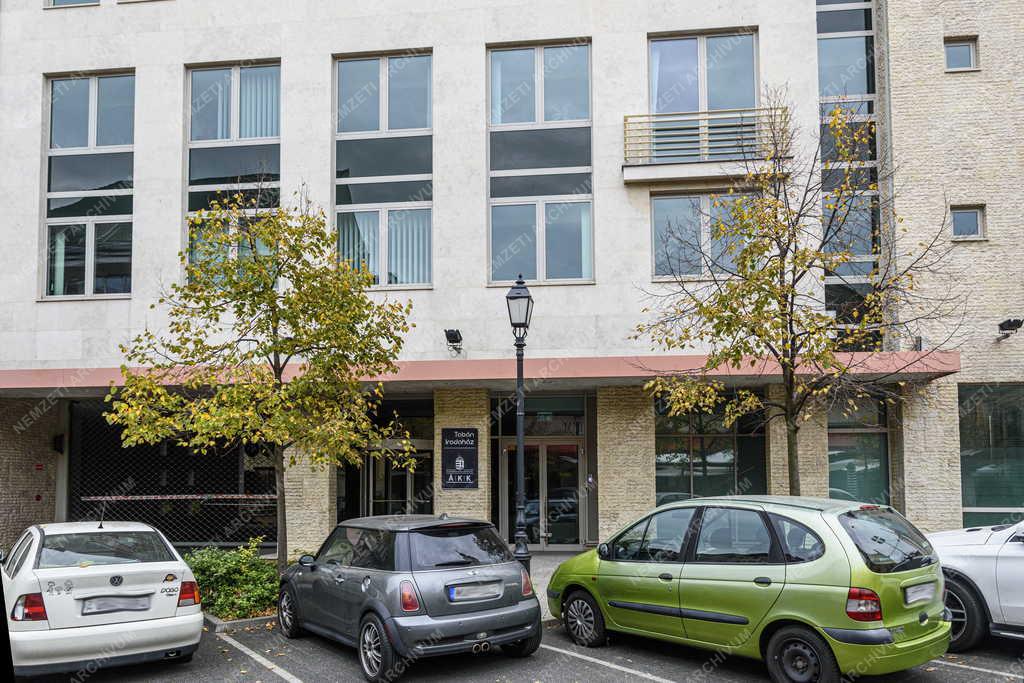 Közigazatás - Budapest - Államadósság kezelő központ