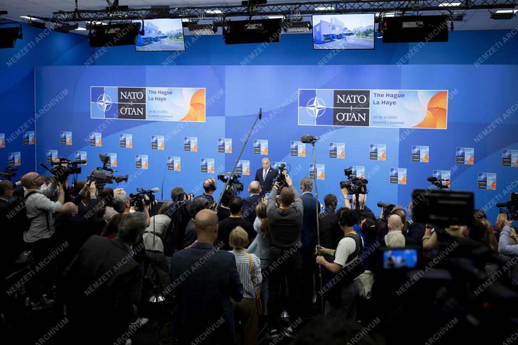 NATO-csúcs Hollandiában