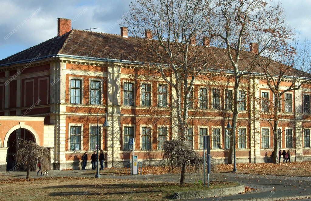 Esztergom - Műemlék - Kis püspöki palota