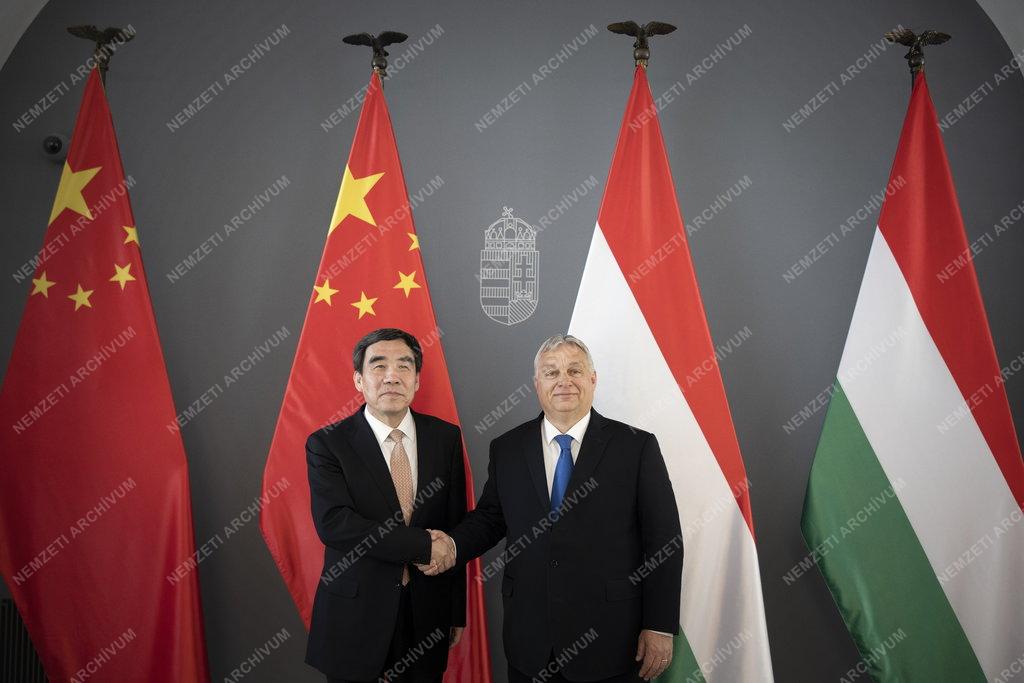 Orbán Viktor fogadta a China Construction Bank elnökét és delegációját