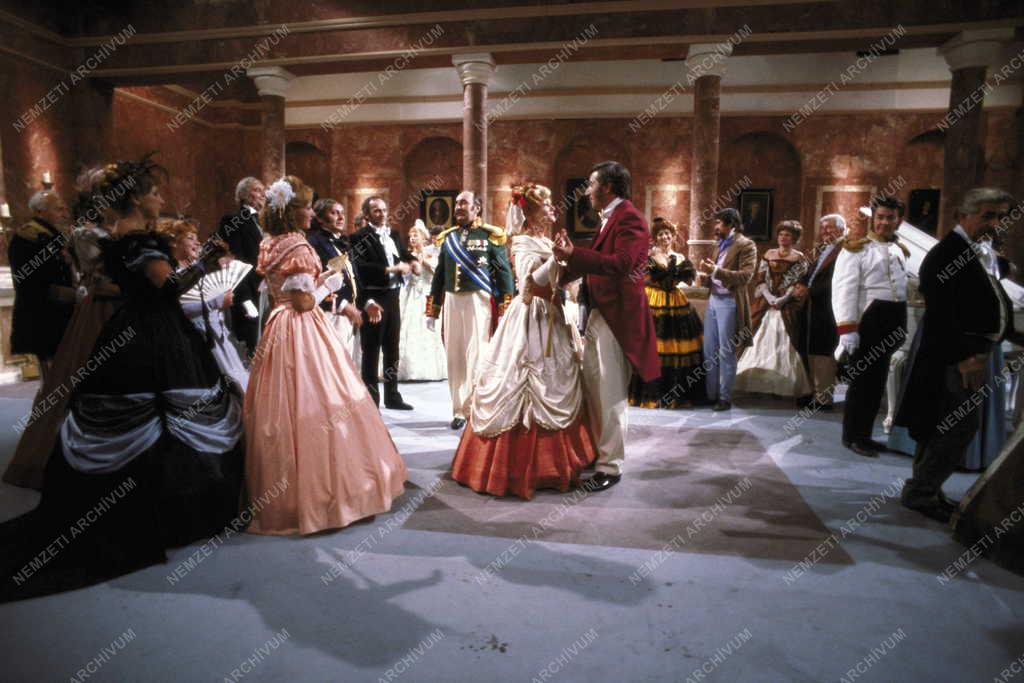 Kultúra - Film - Holt lelkek című tv-film forgatása