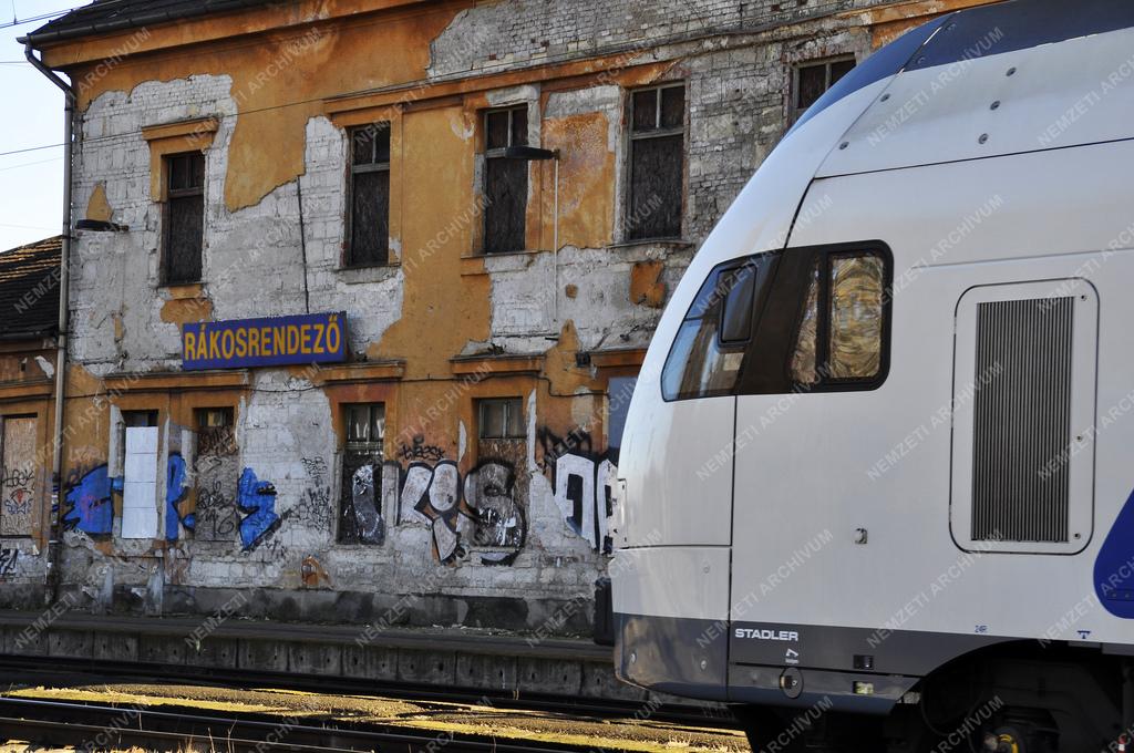 Rákosrendező vasútállomás
