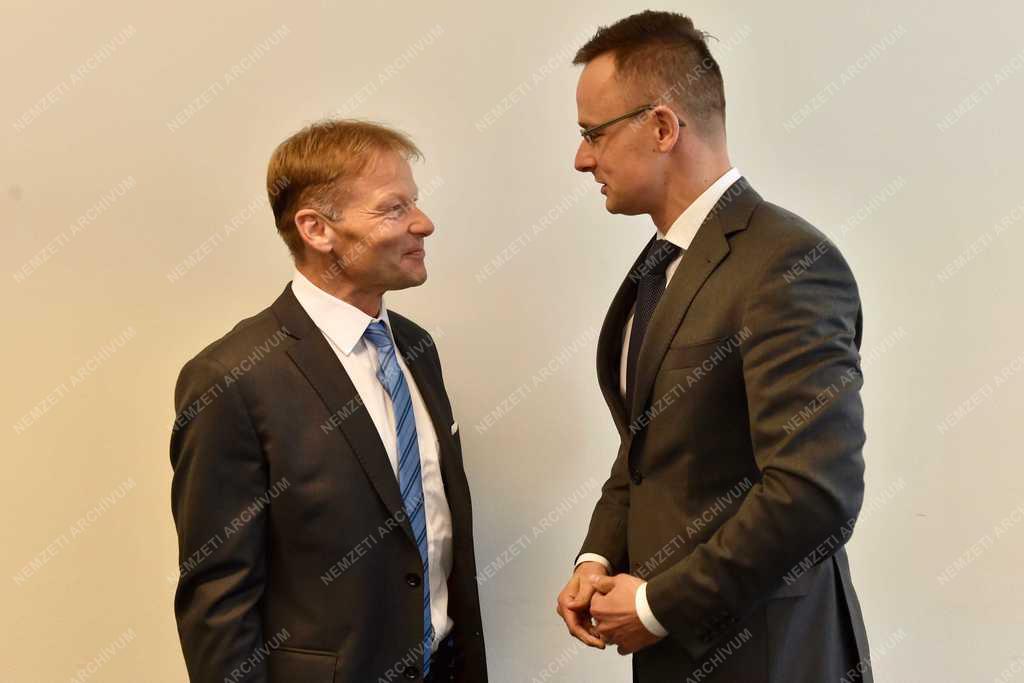 Szijjártó Péter Luxembourgban