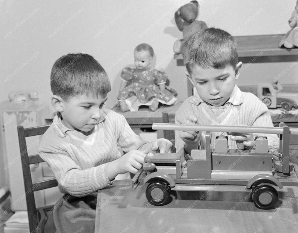 Oktatás - A kecskeméti Felsőfokú Óvónőképző Intézet óvodája