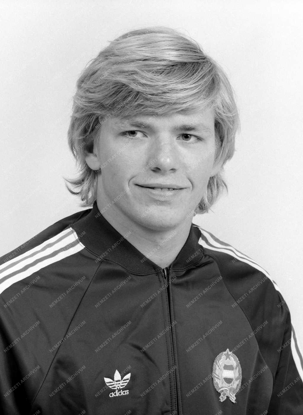 Személy - Mészáros Gábor