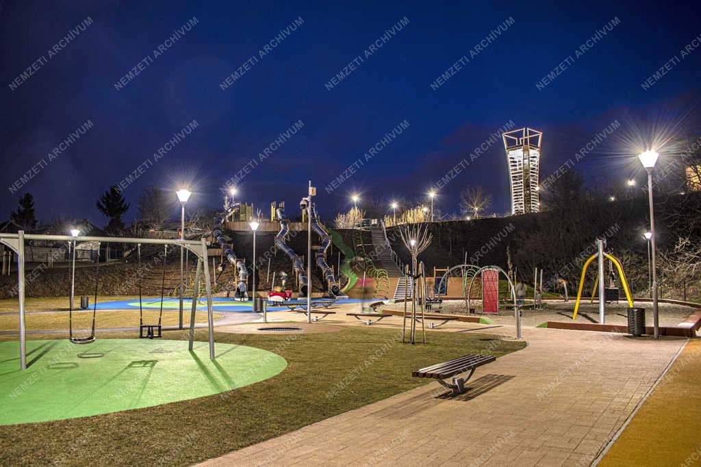 Szabadidő - Budapest - A sashalmi játszótér és csúszdapark 