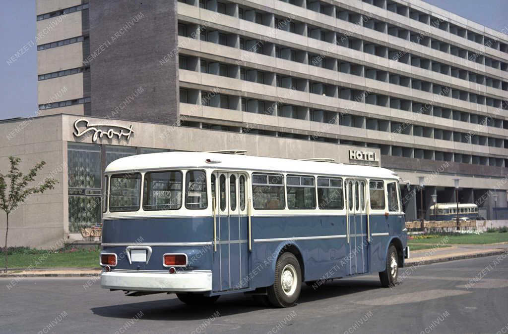 Közlekedés - Járműipar - Ikarus autóbusz
