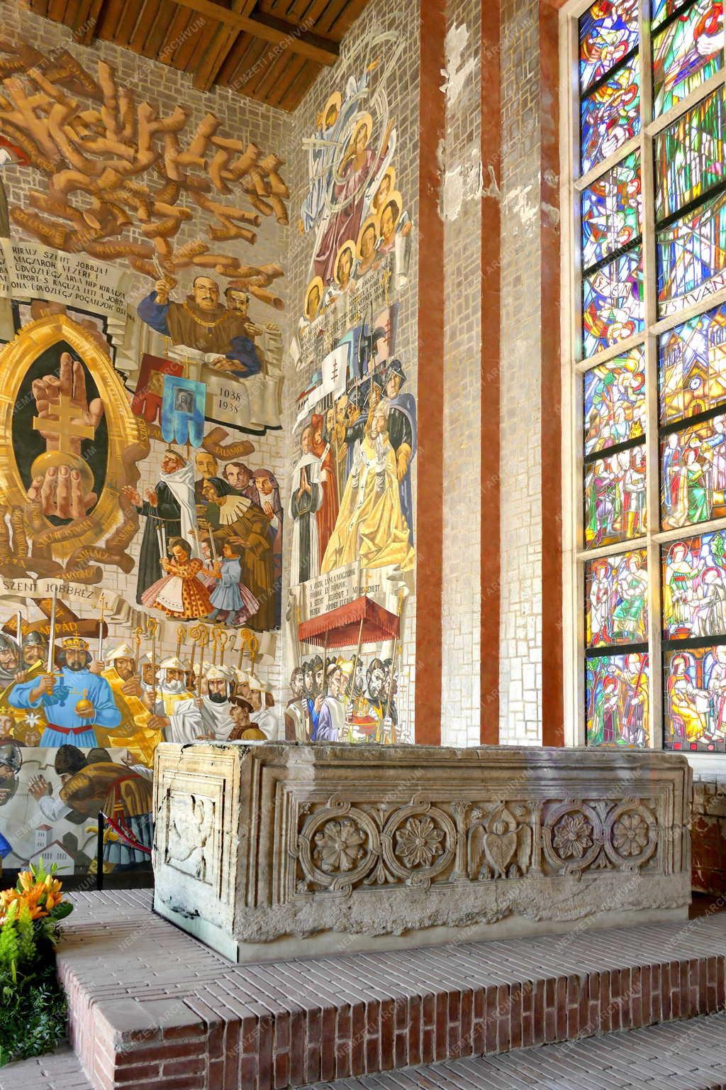 Városkép - Székesfehérvár - Középkori Romkert - Nemzeti Emlékhely