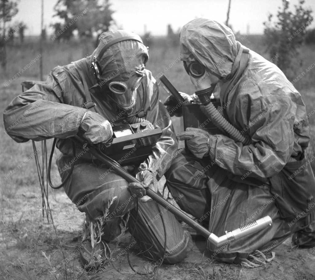 Vészelhárítás - Légó alakulatok atomvédelmi gyakorlata