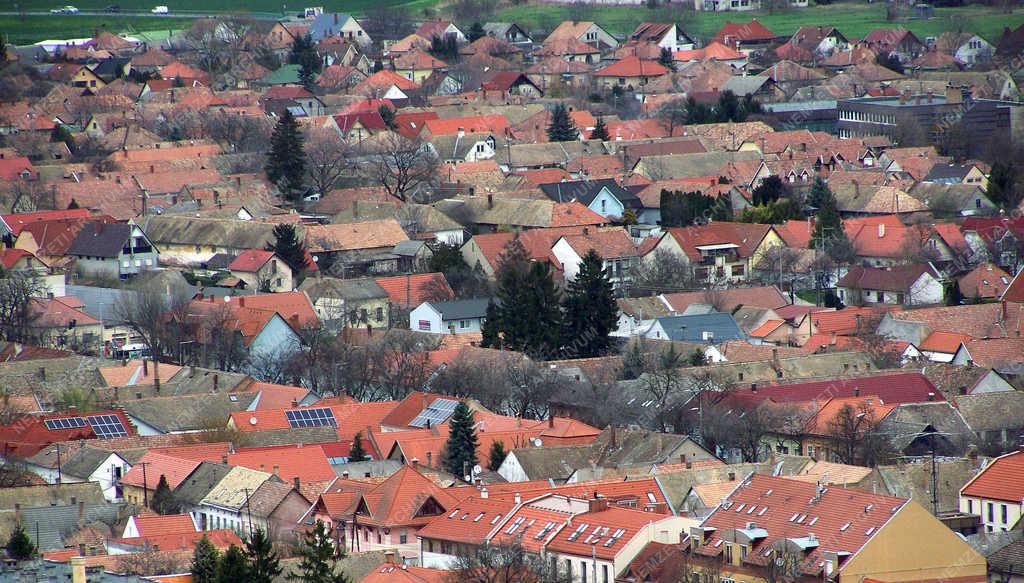 Városkép - Szekszárd - Kertes lakóházak a város északi részén