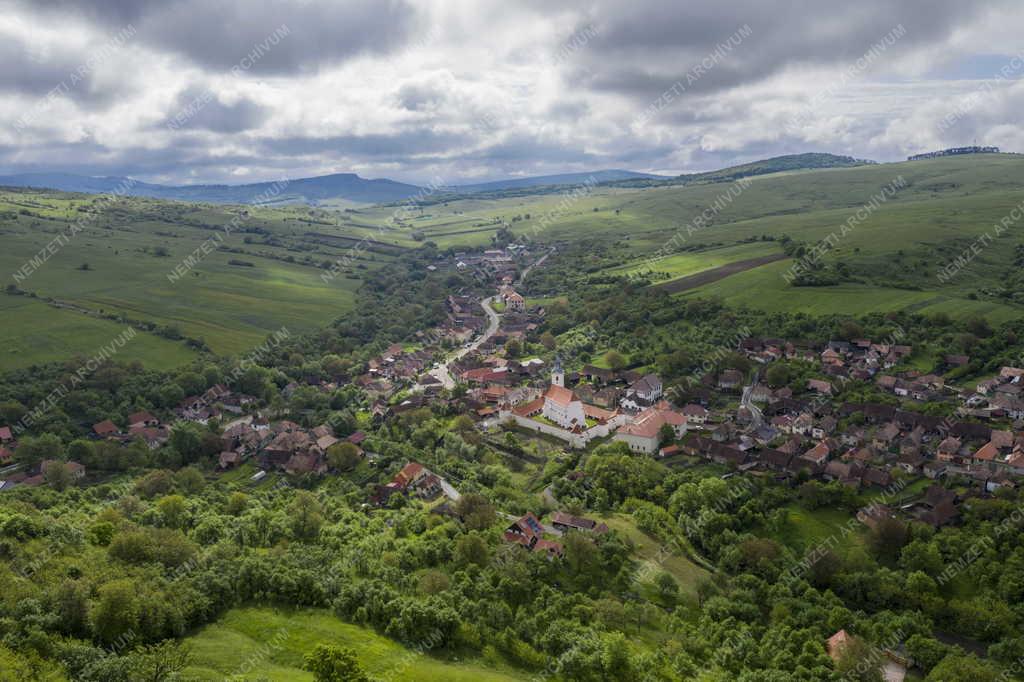 Városkép - Erdély - Székelyderzs