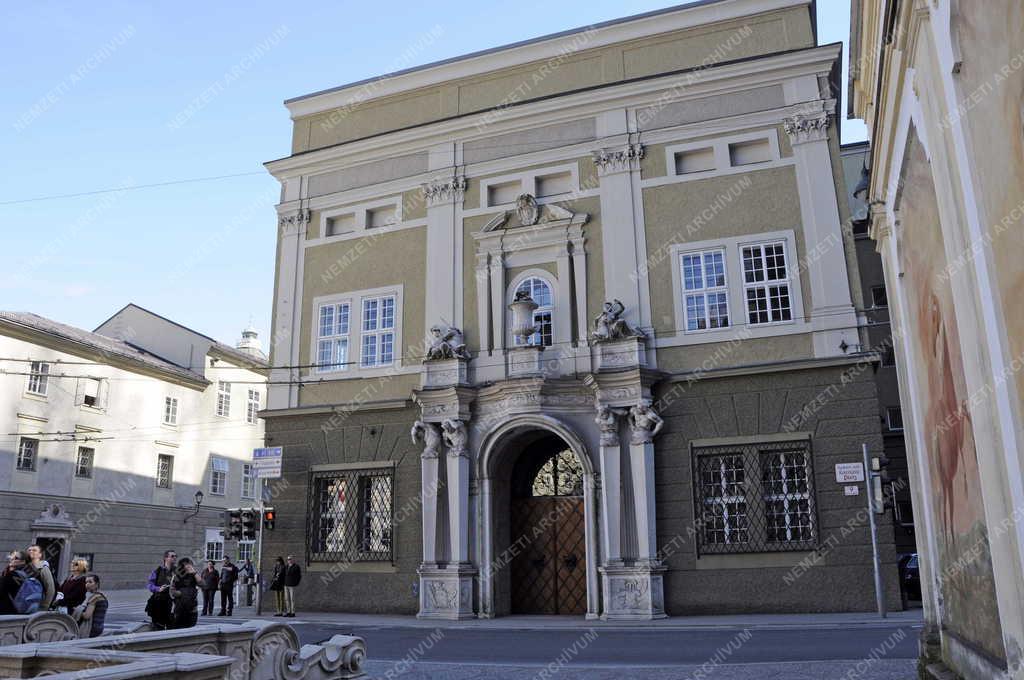 Színház - A Salzburger Festspielhaus  
