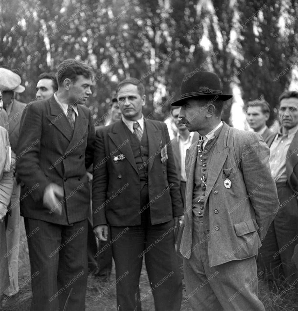 Mezőgazdaság - Szovjet parasztküldöttség Magyarországon 