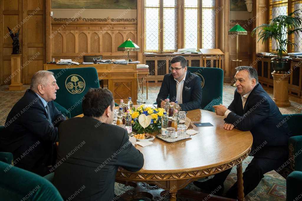 Vizes vb 2017 - Orbán Viktor a Nemzetközi Úszó Szövetség ügyvezető igazgatójával tárgyalt