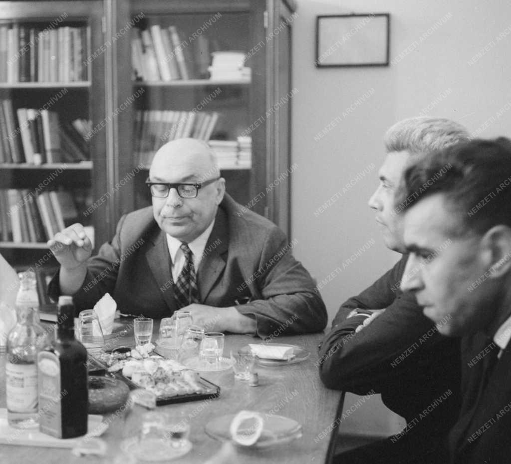 Kultúra - Friedrich Karl Kaul Az Eichmann ügy című könyv szerzője a Kossuth Könyvkiadóban