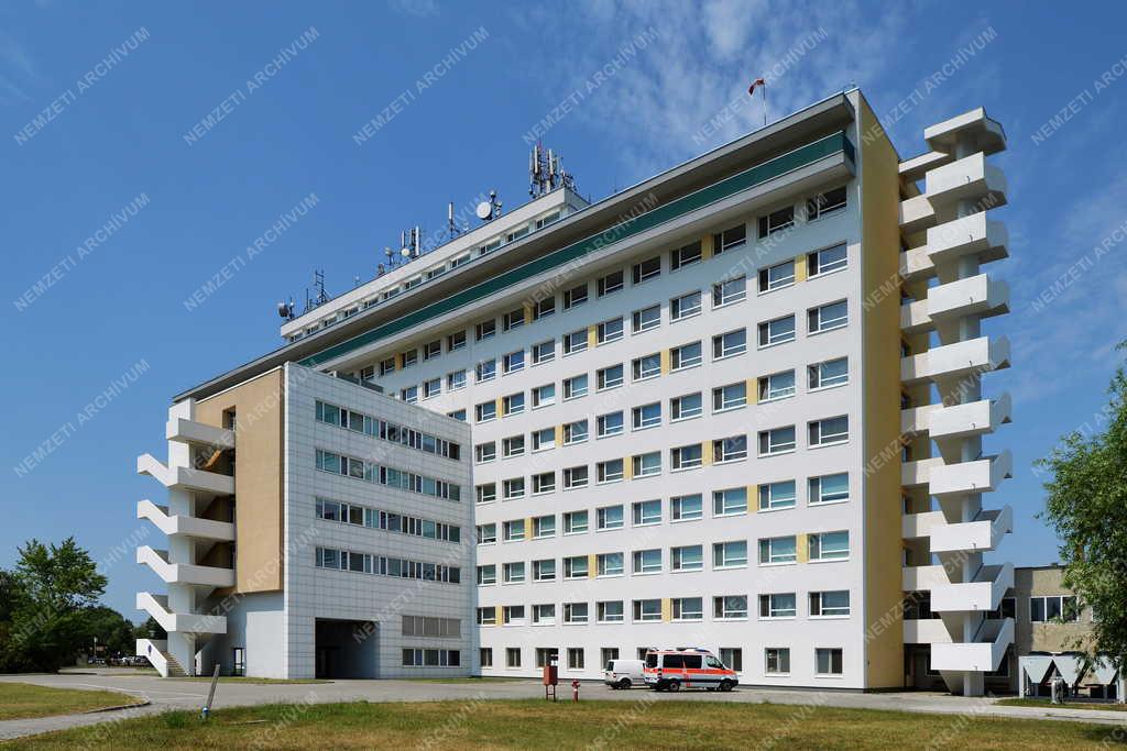 Városkép - Egészségügy - Kiskunhalasi Semmelweis Kórház