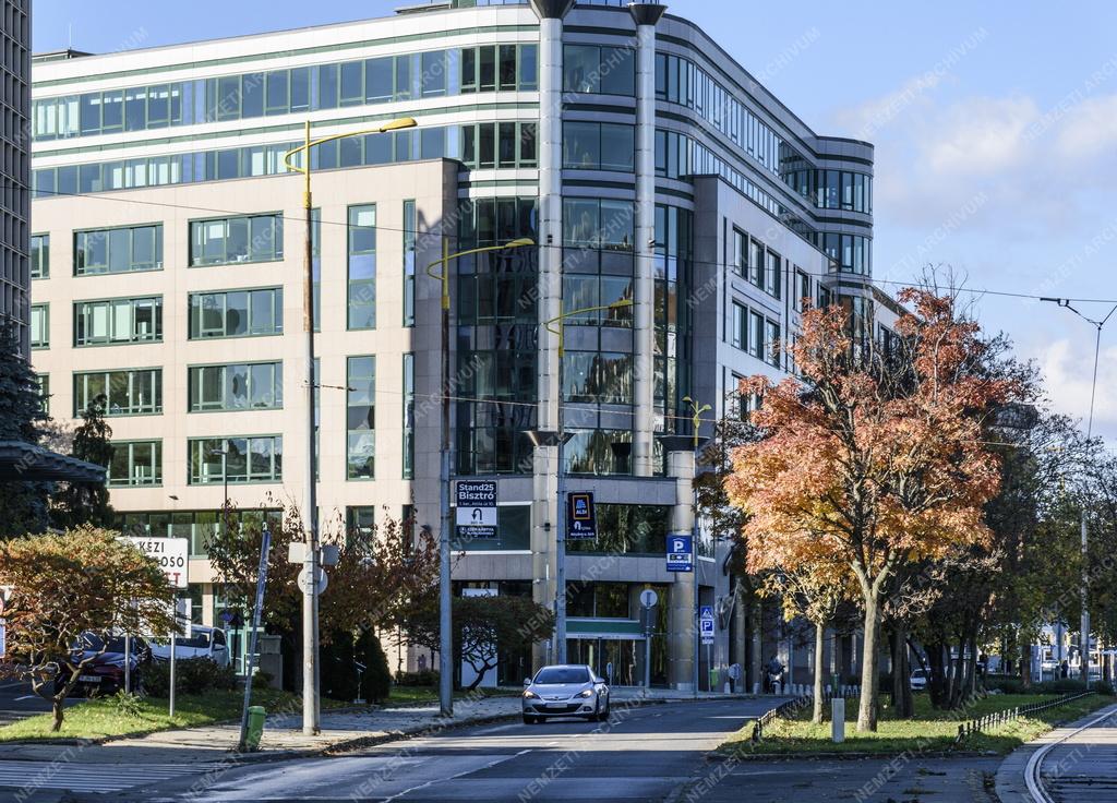 Budapest - Városkép - Irodaház