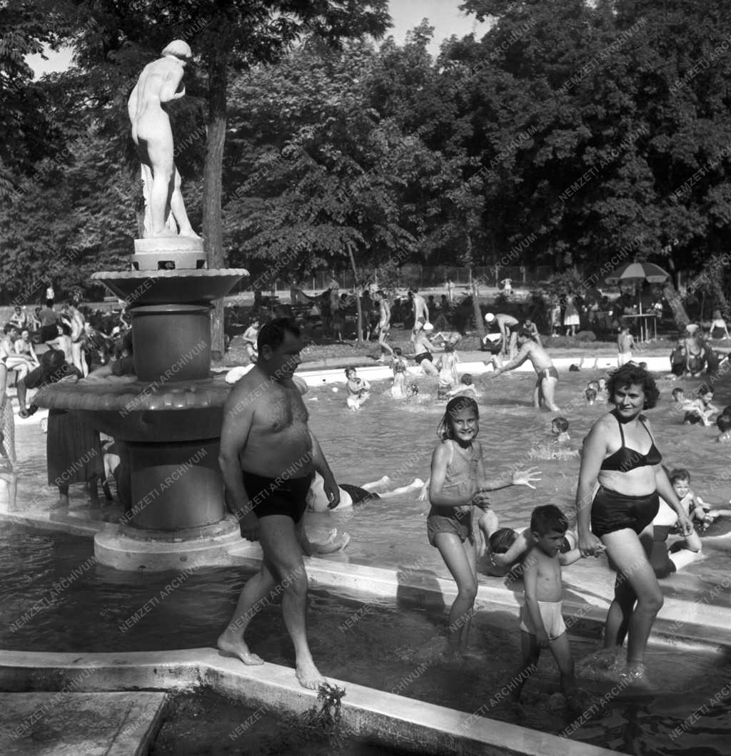 Szabadidő - Harkányi Strandfürdő