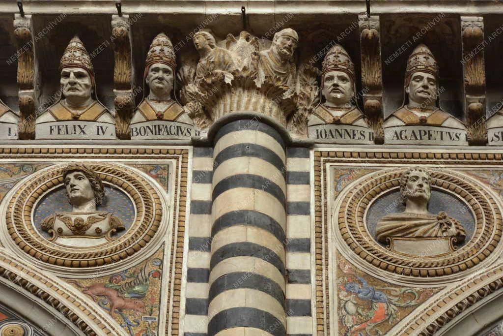 Egyházi épület - Siena - Santa Maria Assunta katedrális