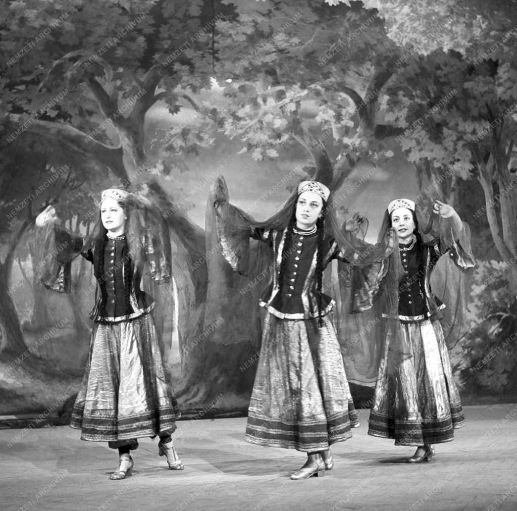 Kultúra - Színház - 