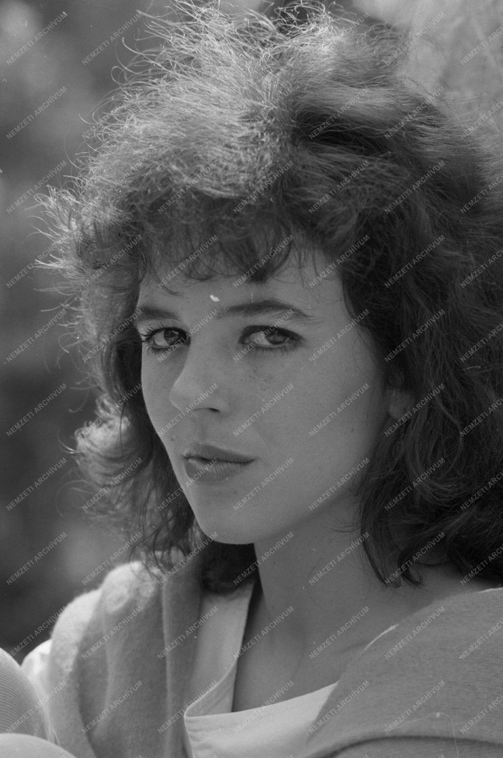 Kultúra - Tóth Enikő színművész