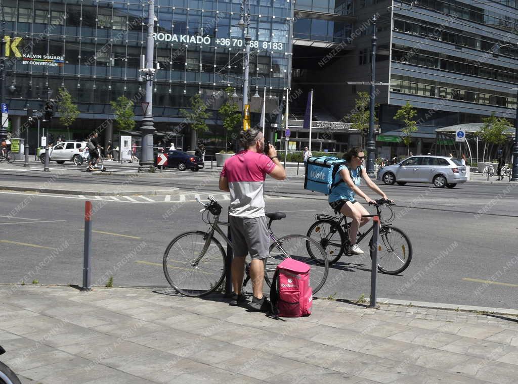 Budapest - Városkép - Közlekedés - Vendéglátaás