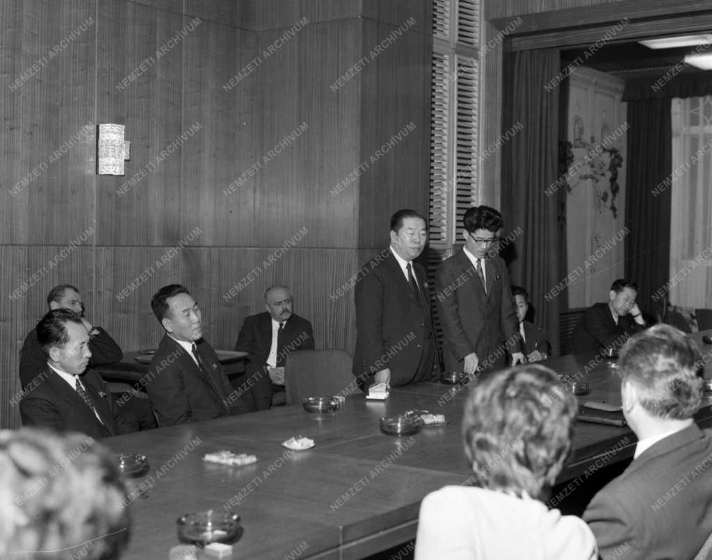 Külkapcsolat - Magyar-koreai baráti találkozó a Hazafias Népfront Székházában