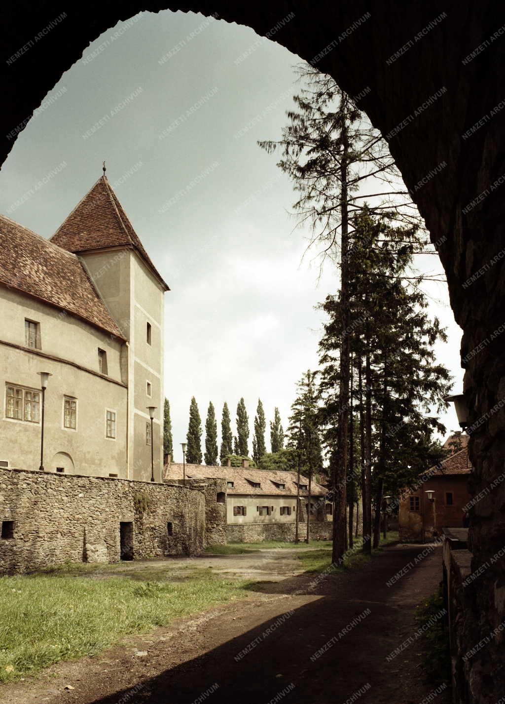 Városkép - A Jurisics-vár