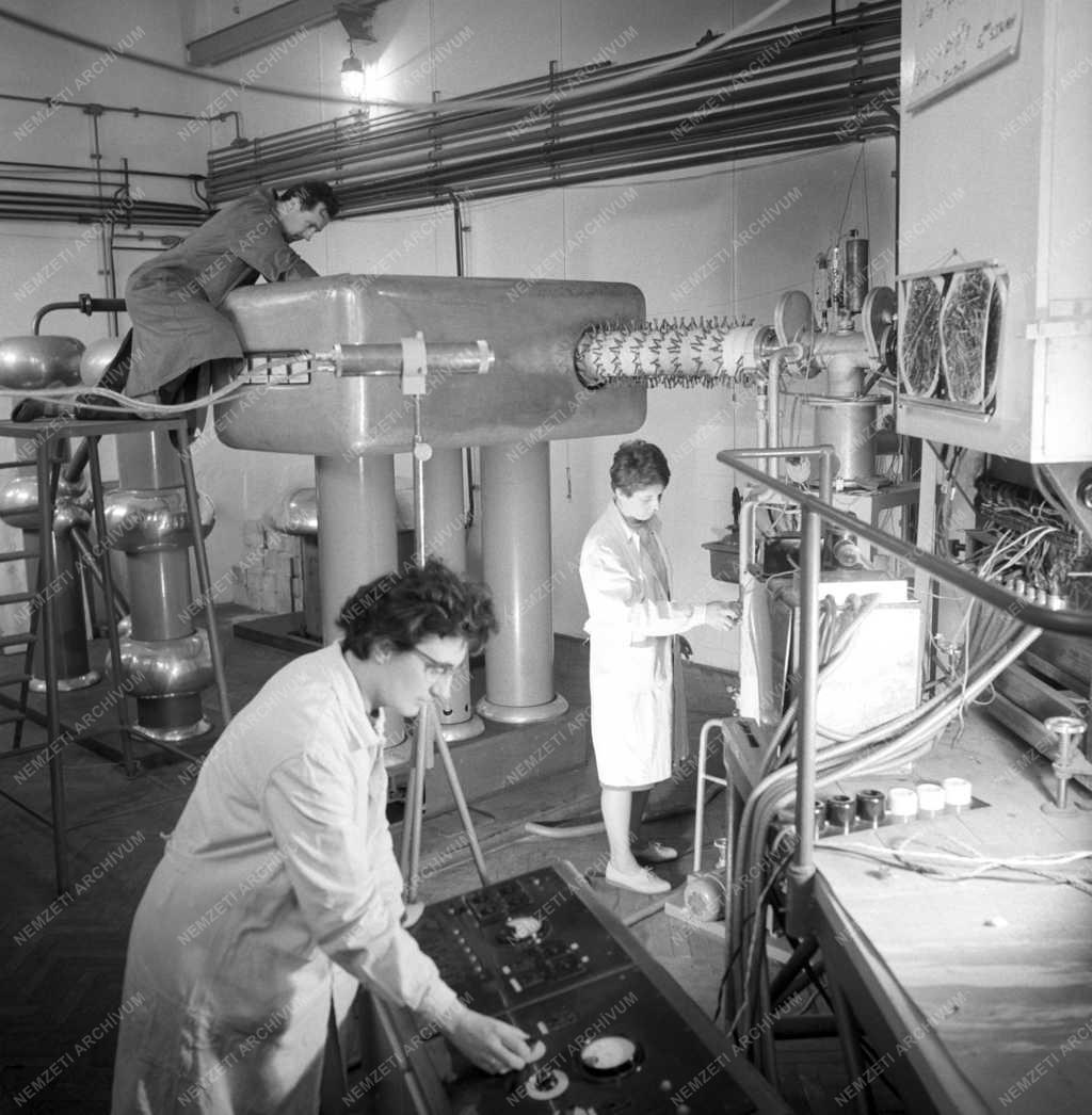 Tudomány - Jubilál a Magyar Tudományos Akadémia Atommagkutató Intézete