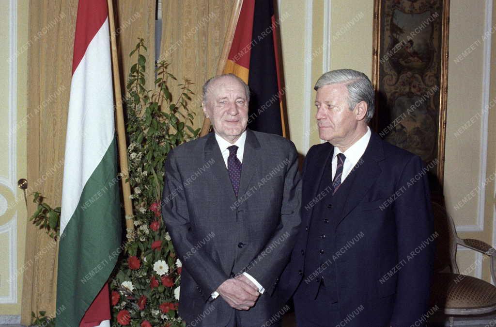 Külpolitika - Kádár János Bonnban