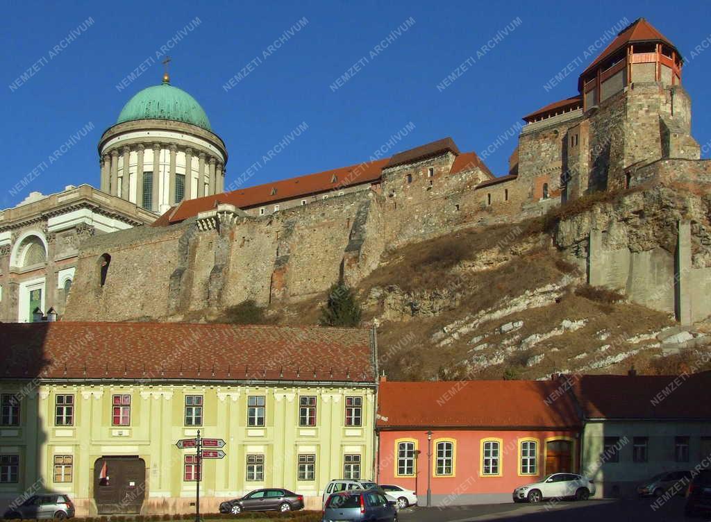 Táj, város - Esztergom - Városkép 