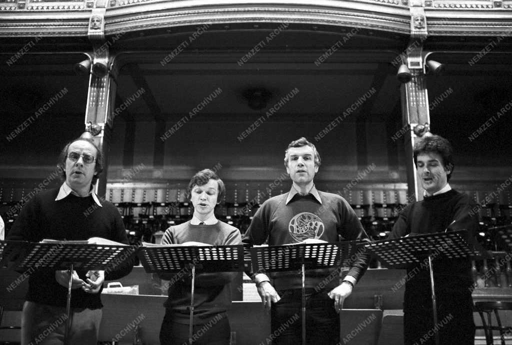 Zene - A King's Singers Budapesten