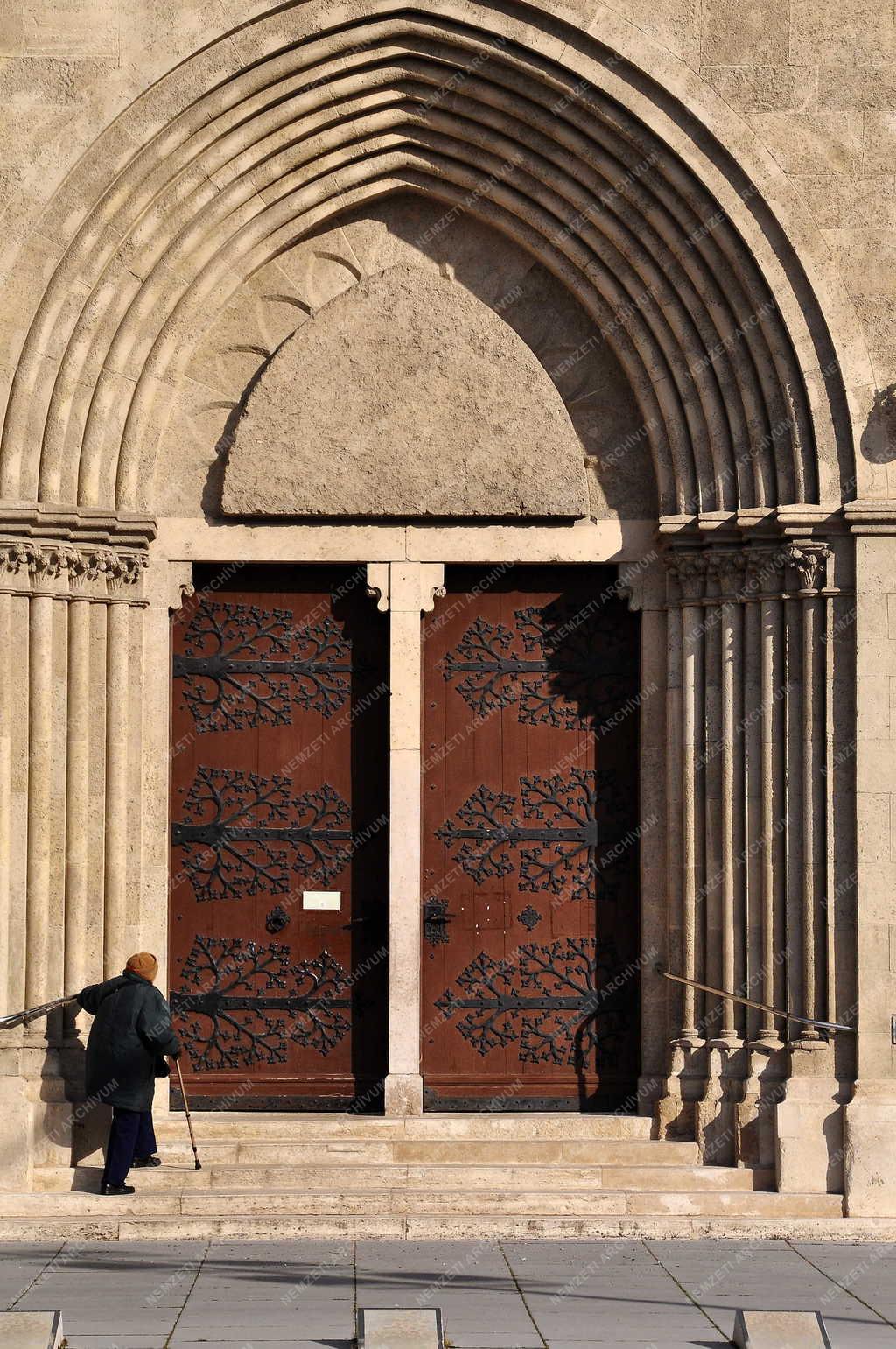 Egyház - 90 éves az Újlipótvárosi Árpád-házi Szent Margit templom