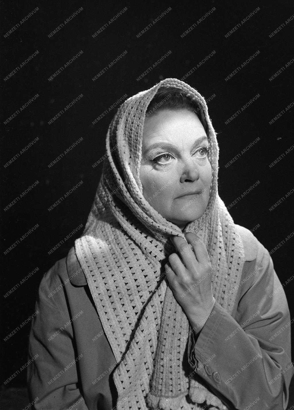 Kultúra - Tolnay Klári színésznő