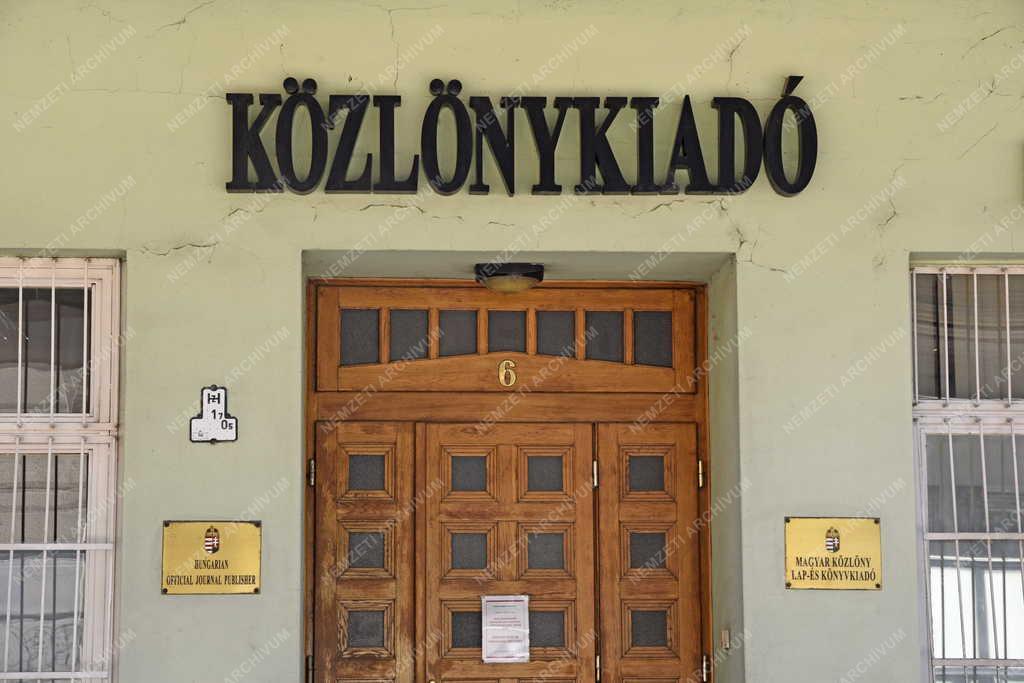 Sajtó - Magyar Közlöny Lap- és Könyvkiadó