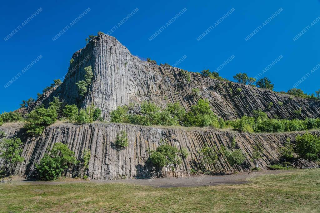 Geológia - Monoszló - Hegyestű Geológiai bemutatóhely